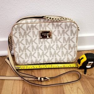 Authentic White Michael kors crossbody bag